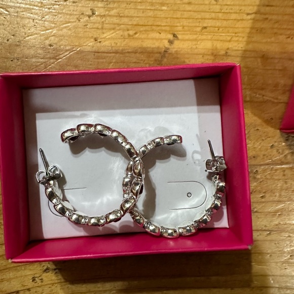 Studio 1886 Heart Jewlery - Picture 4 of 6